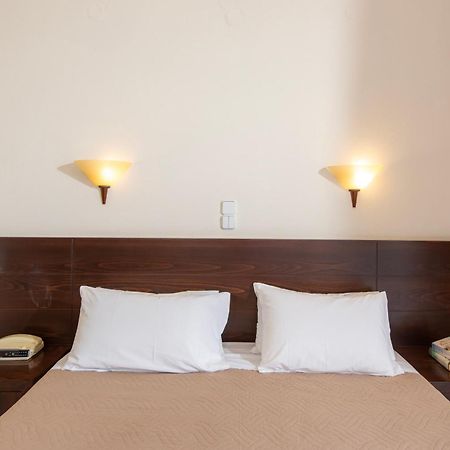 Eurohotel Theo Hotel Agia Marina Esterno foto