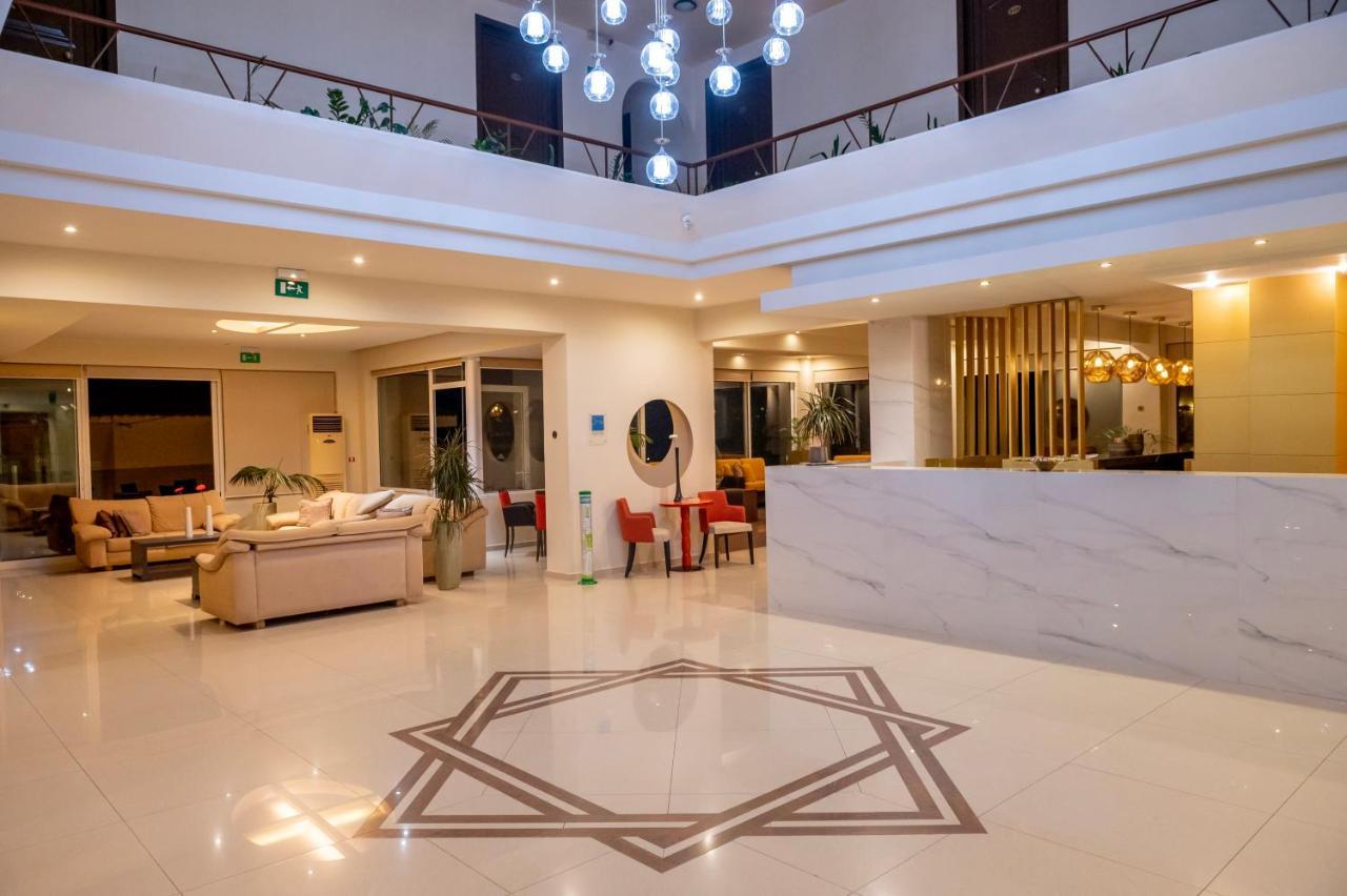 Eurohotel Theo Hotel Agia Marina Esterno foto