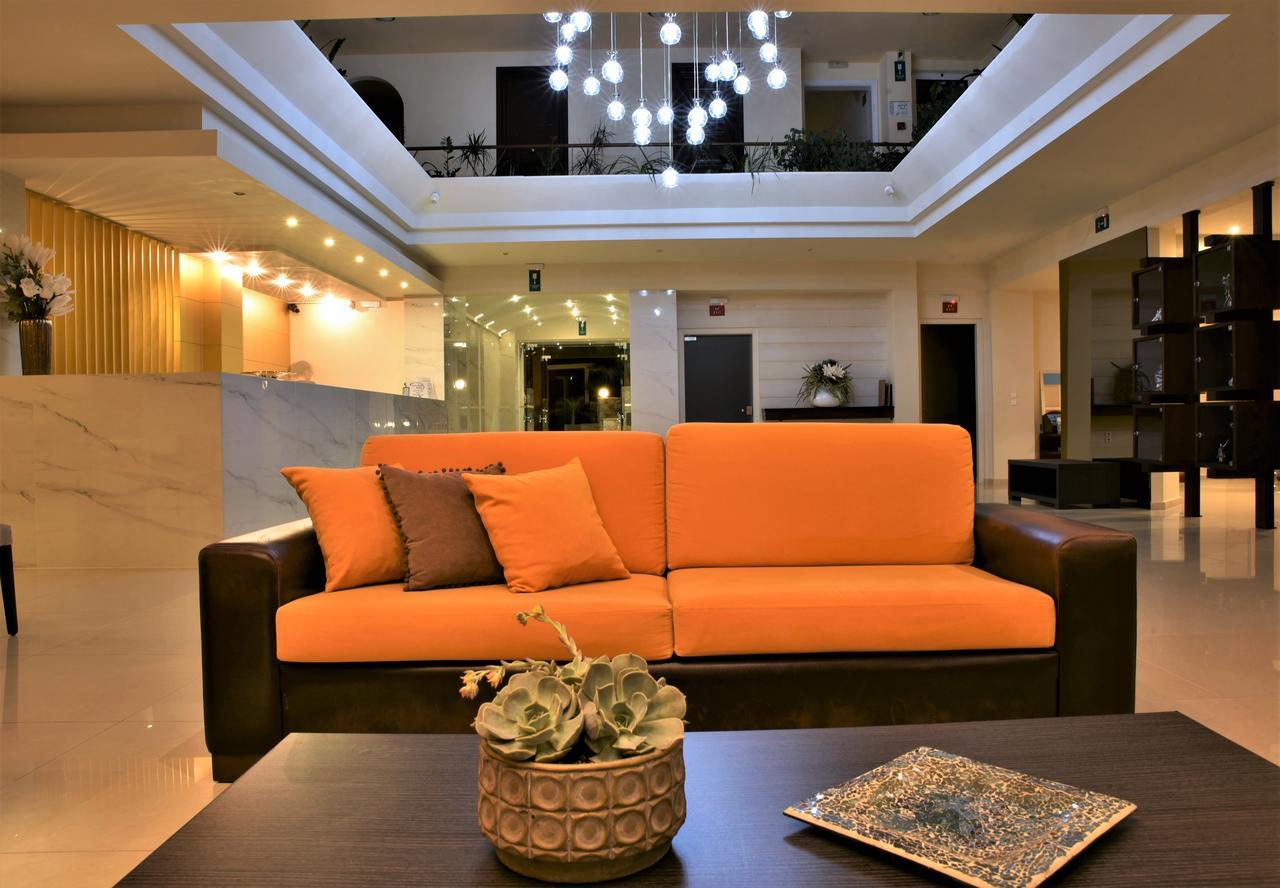 Eurohotel Theo Hotel Agia Marina Esterno foto
